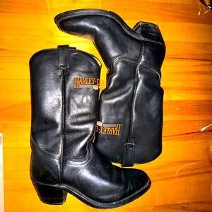 Harley Davidson Vintage Cow-boy boots, Used good condition, leather, fits 8.5!